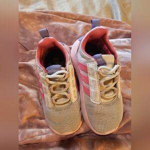 Kid girl's Adidas sneakers